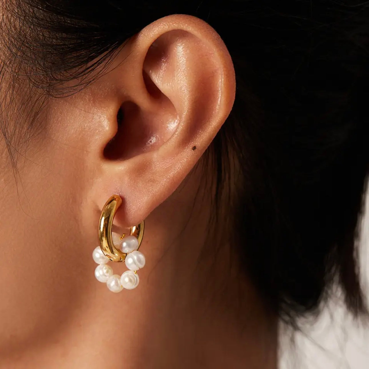 Pearl Earrings - gold