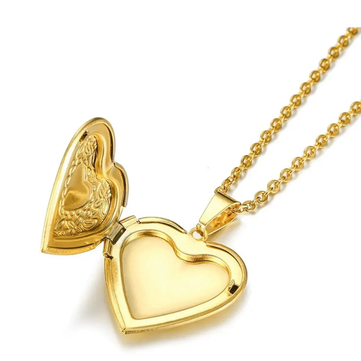Vintage Heart Frame Necklace - gold