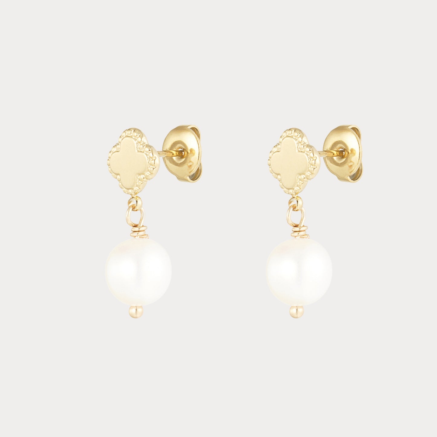 Big Pearl Clover Earrings - gold