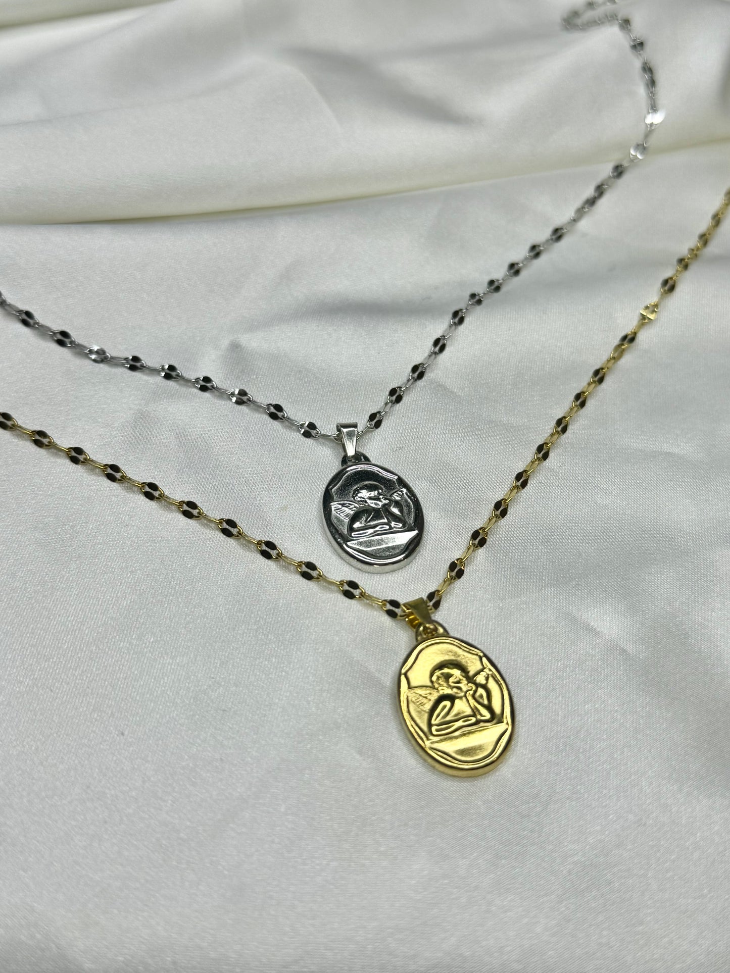 Round Angel Necklace