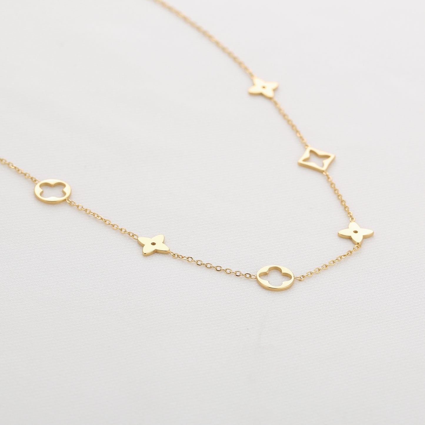 Mia Necklace - gold