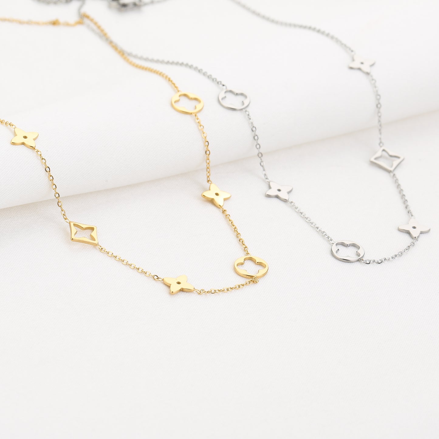 Mia Necklace - gold