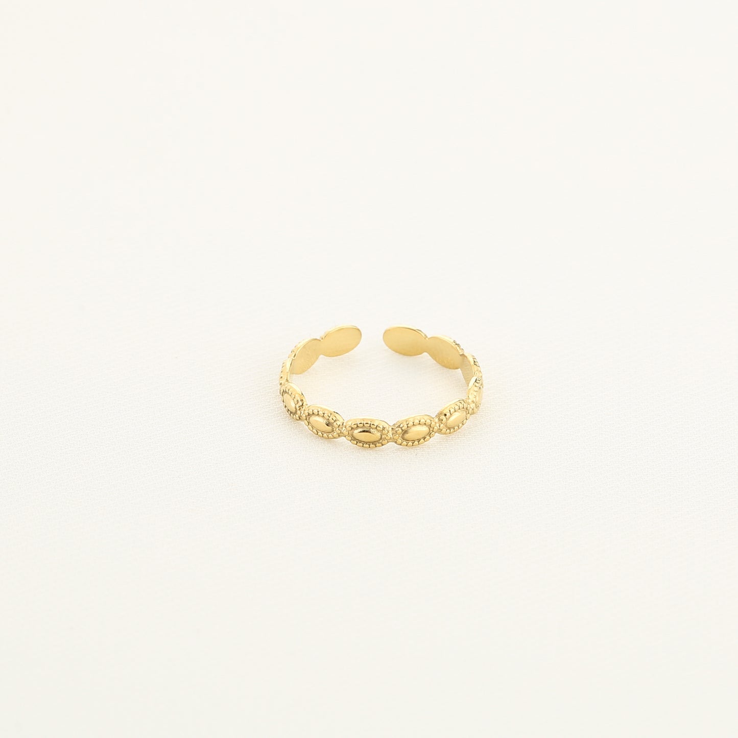 Oval Ring