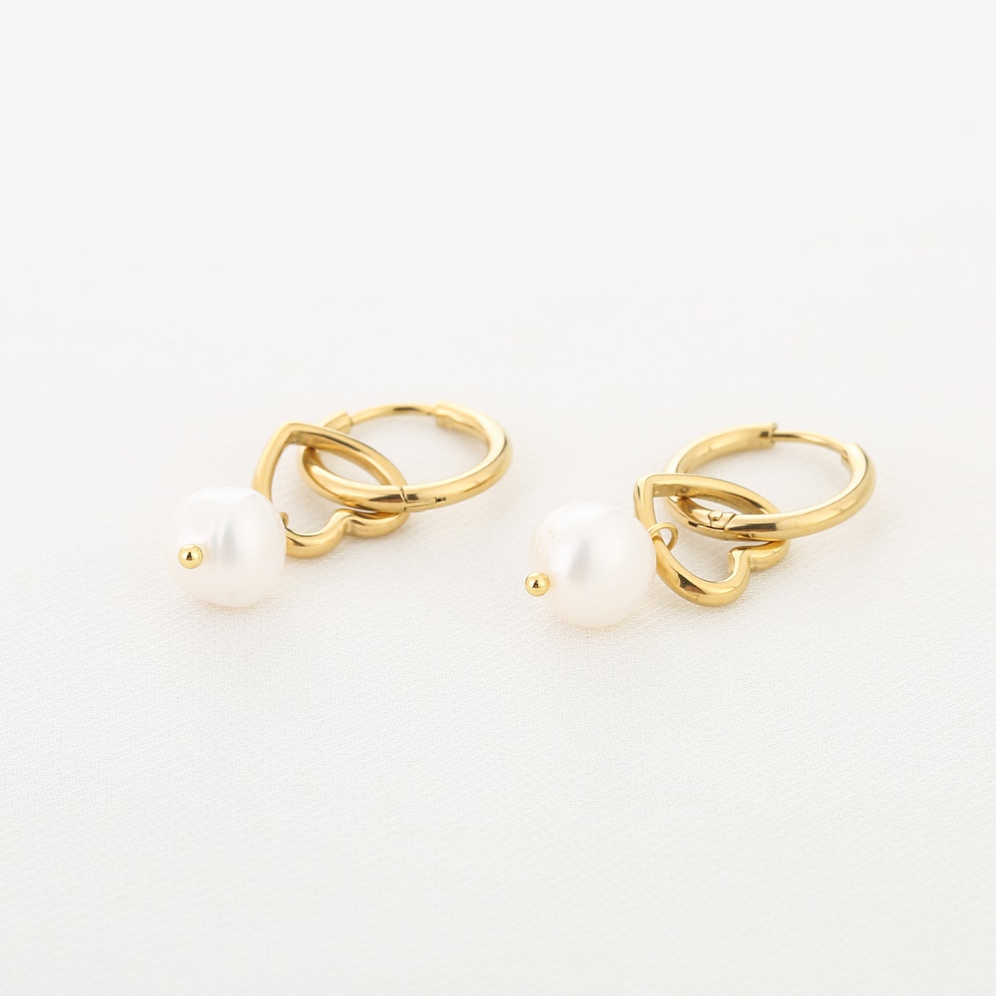 Pretty Girl Earrings - gold