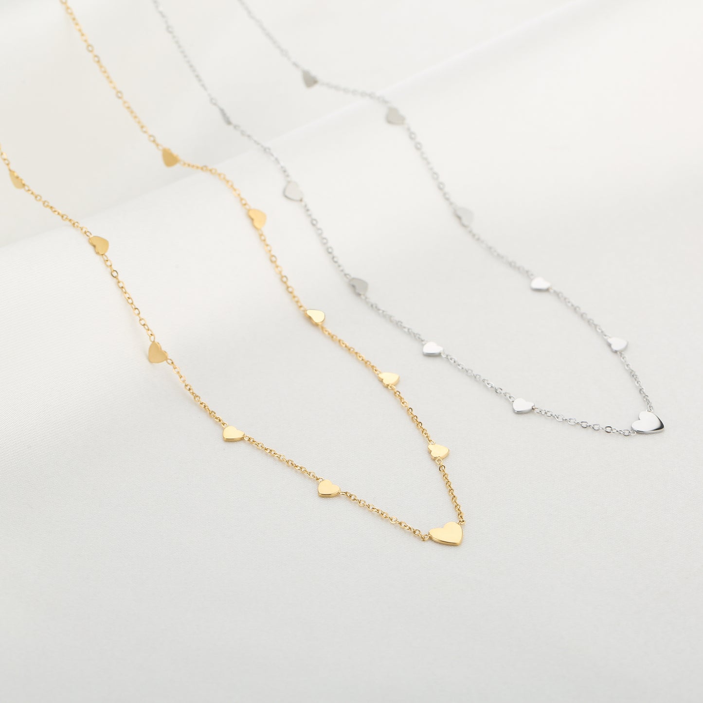 Full Hearts Necklace - gold