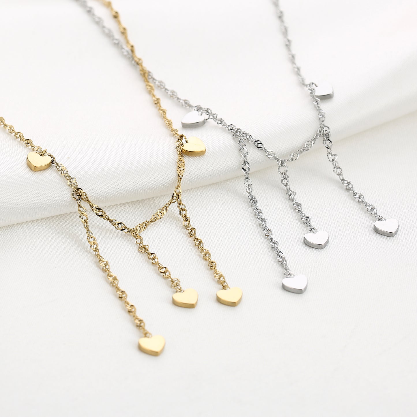 Dripping Hearts Necklace - gold