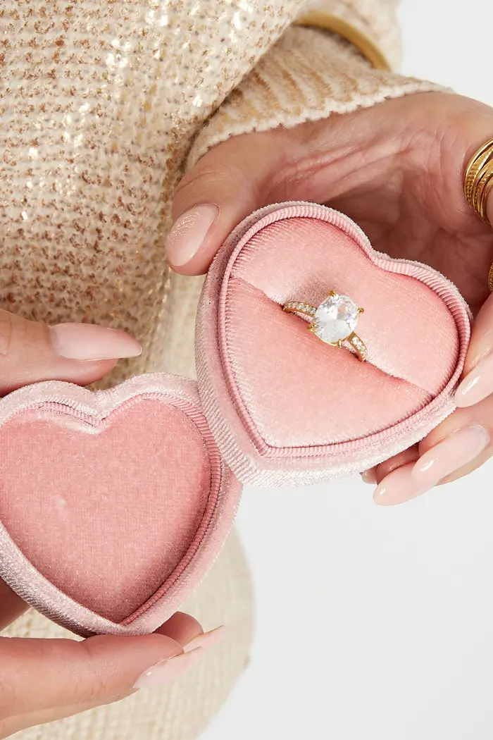 Lila Velvet Ring Box