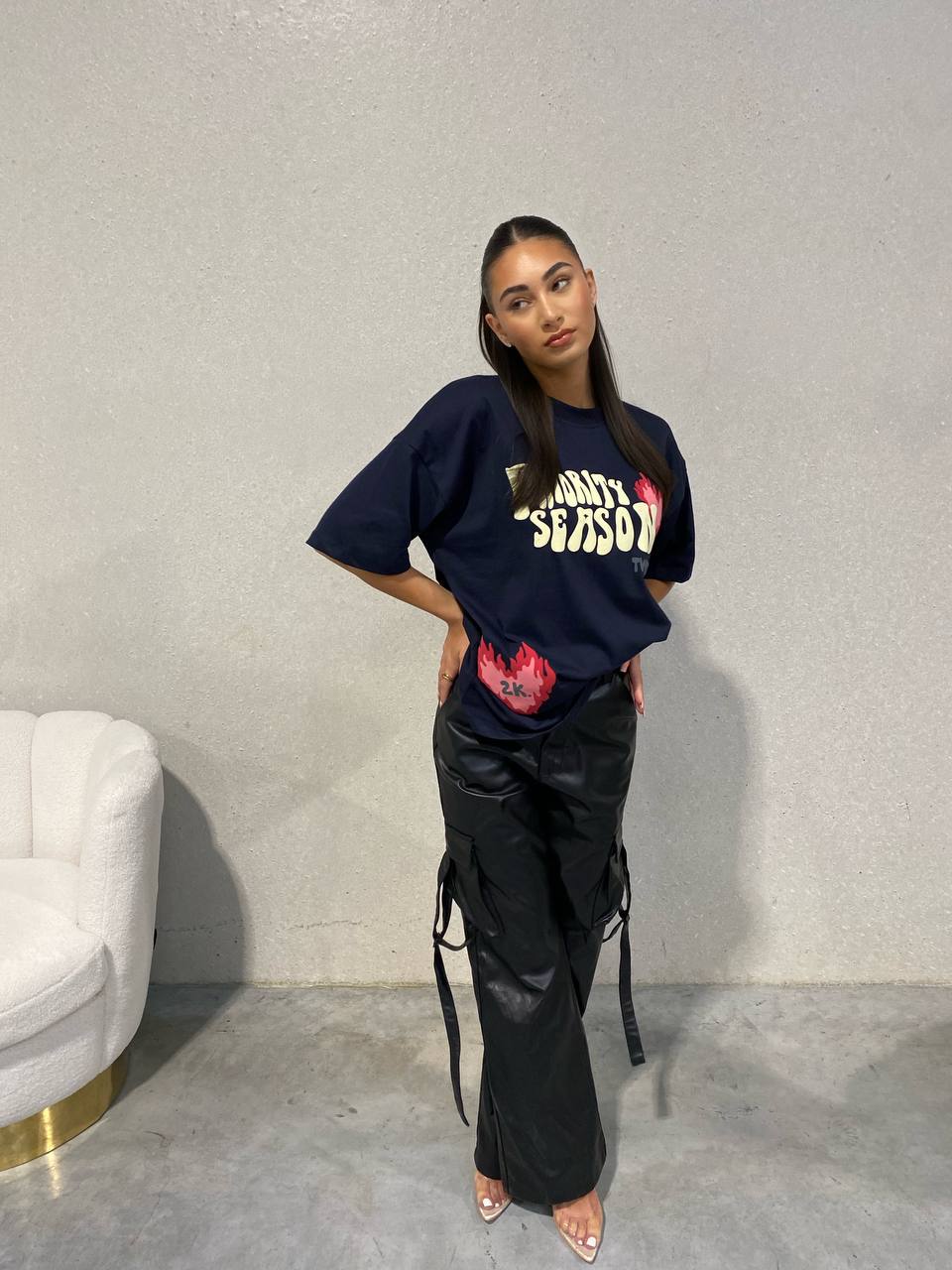 Can't find me in crowds tee – Navy