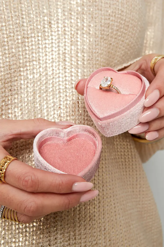 Lila Velvet Ring Box