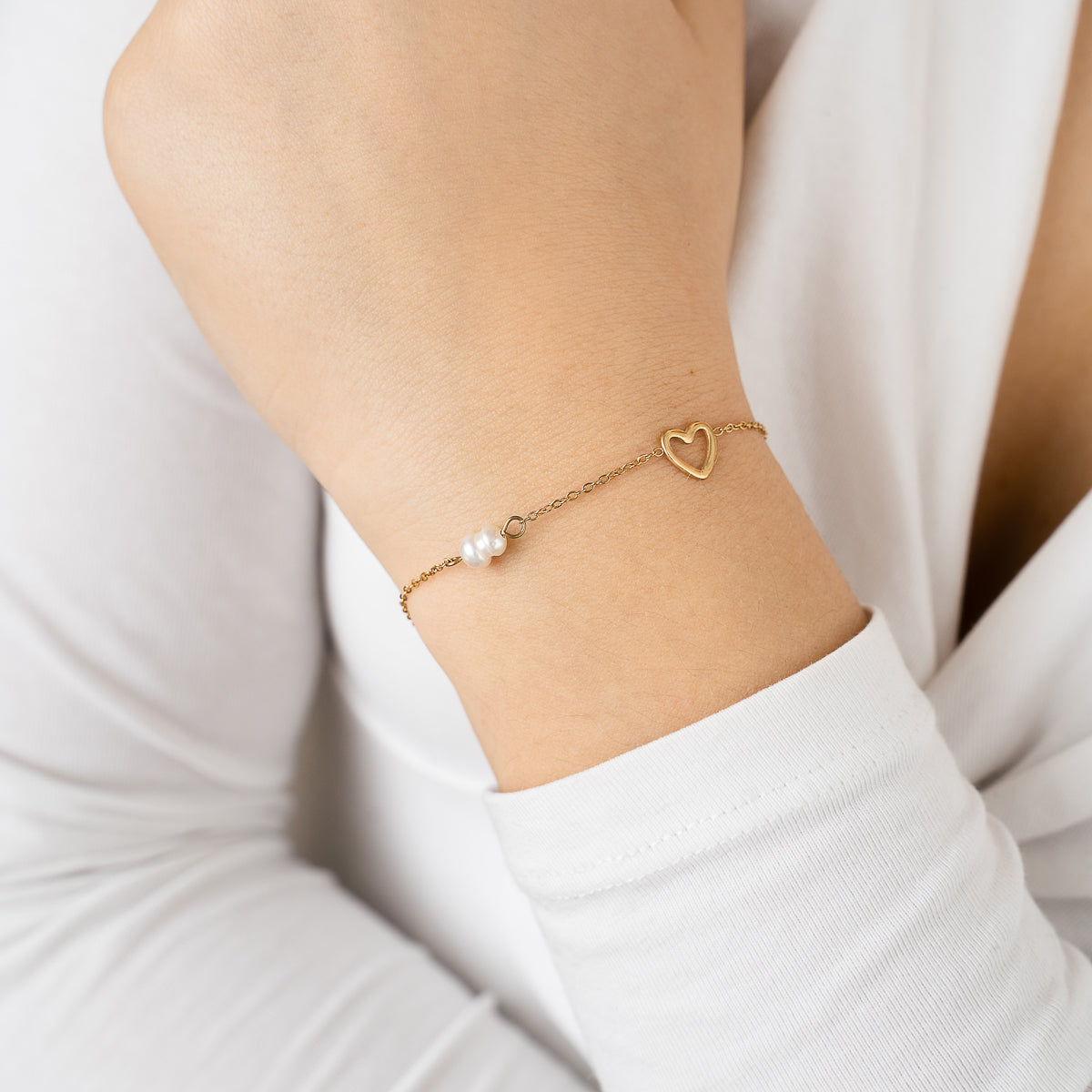 Pearly Bracelet- gold