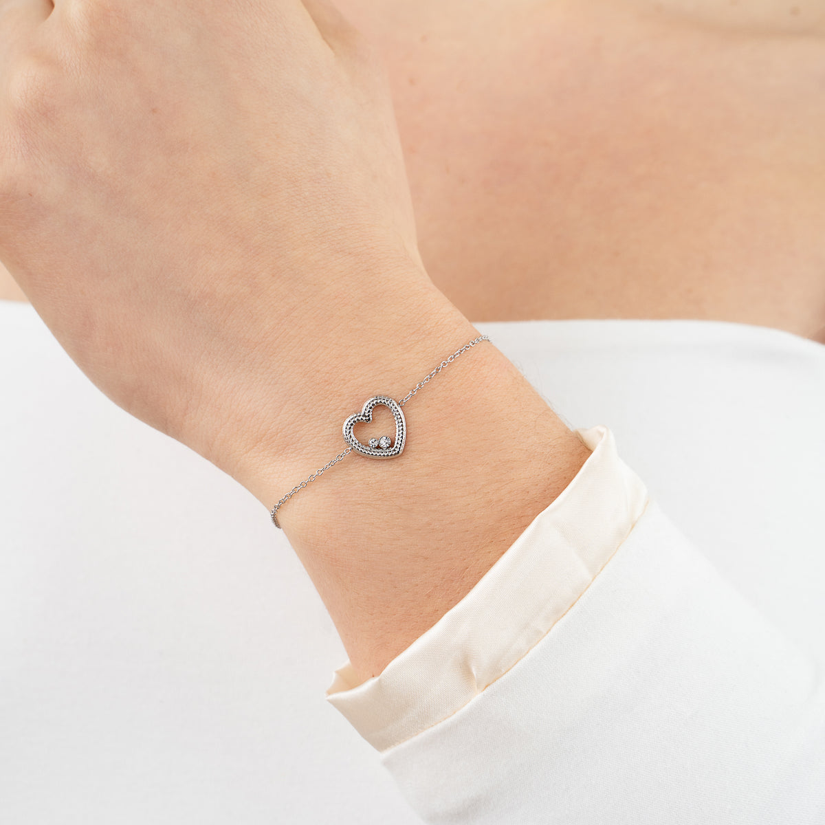Open Shine Heart Bracelet - silver