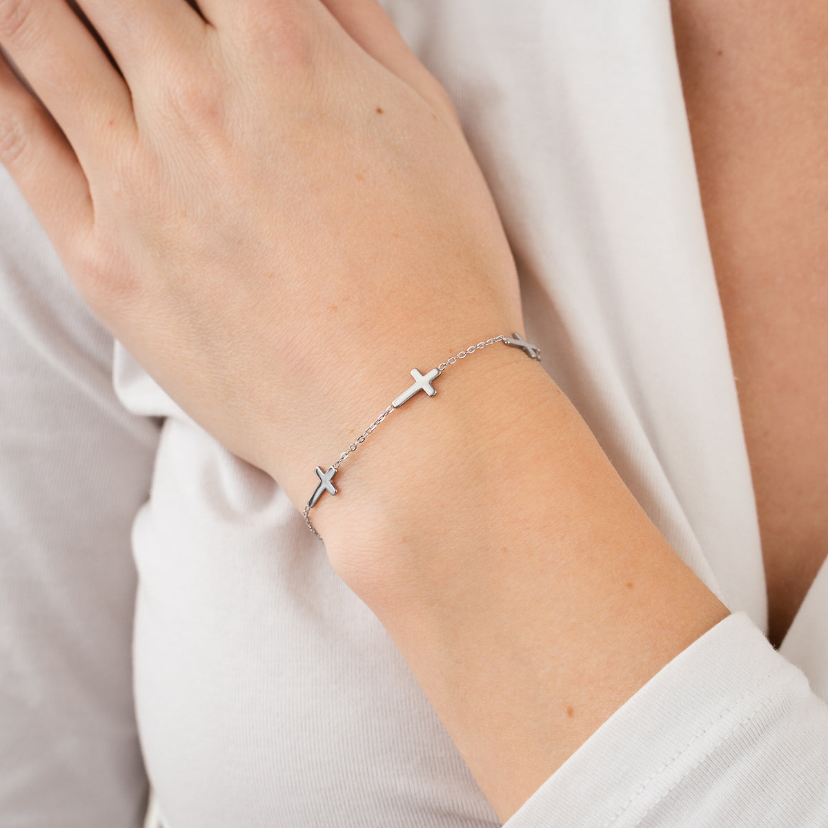 Love Jesus Bracelet - silver